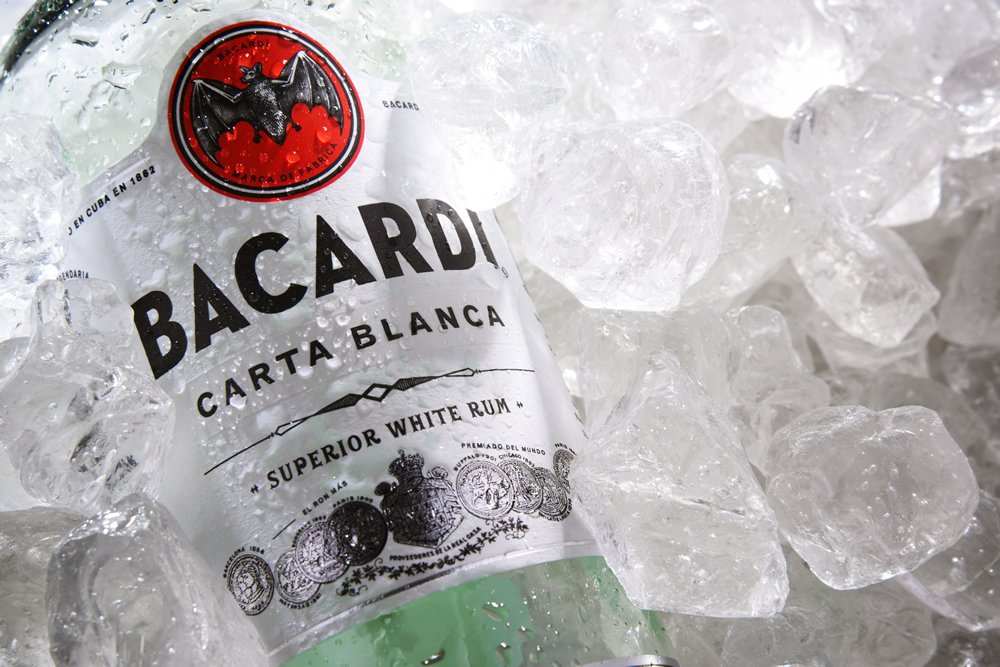 Bacardi biely rum na ľade